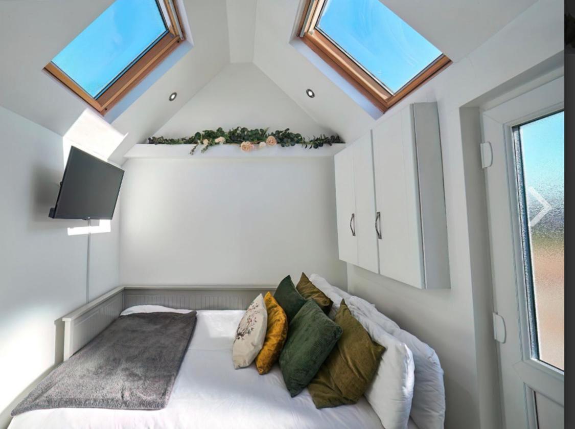 Lincoln Holiday Retreat Little House With Private Hot Tub Bagian luar foto