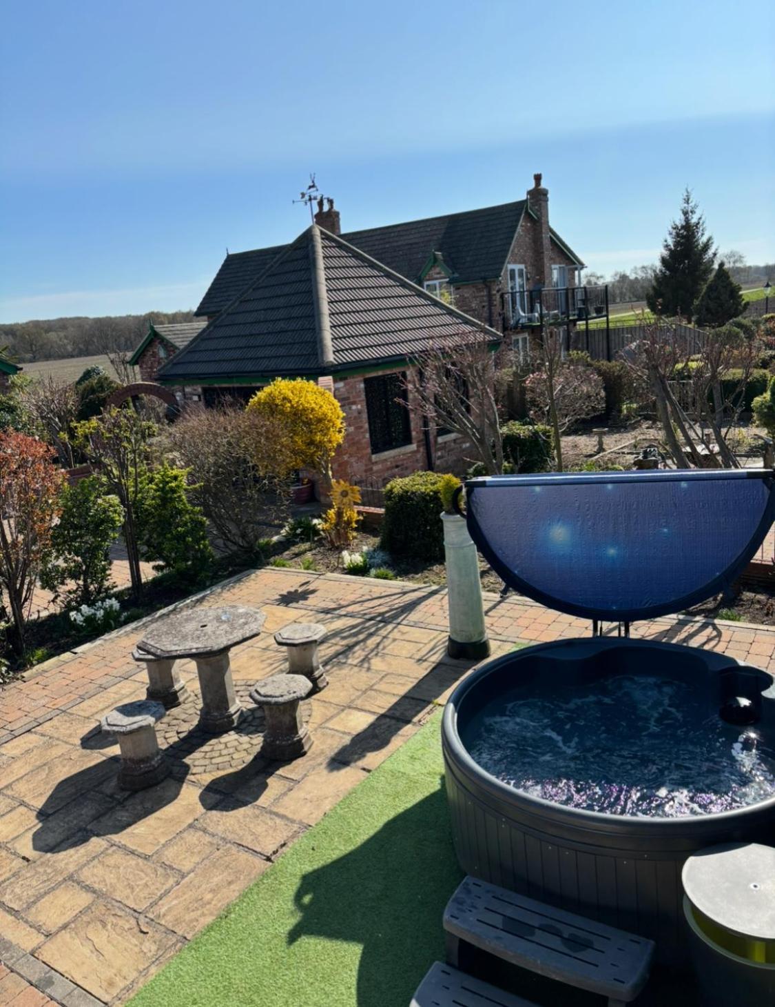 Lincoln Holiday Retreat Little House With Private Hot Tub Bagian luar foto